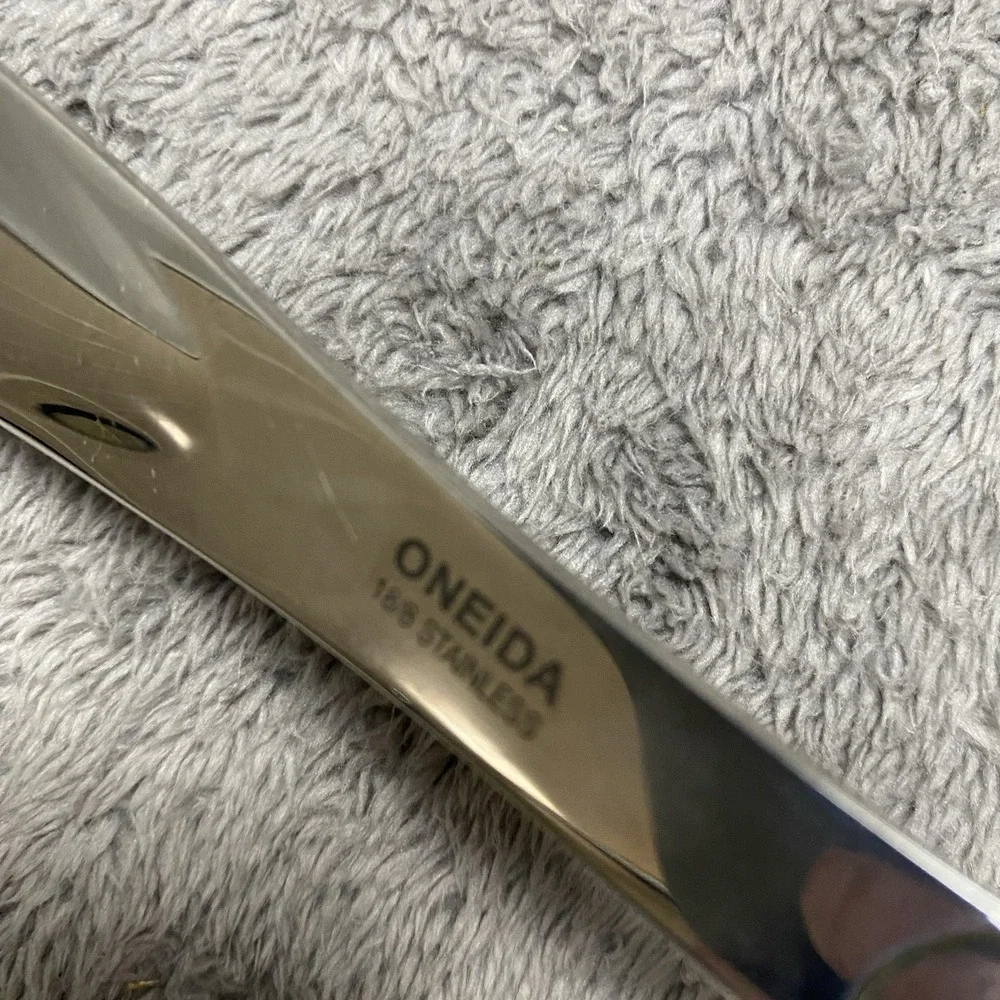 Oneida 18/8 Stainless Steel Serving Fork 10